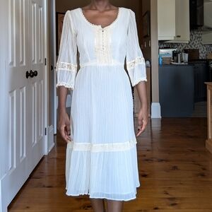 Vintage Ivory Dress: 1970s & Lace Detailing & Midi & Long sleeves